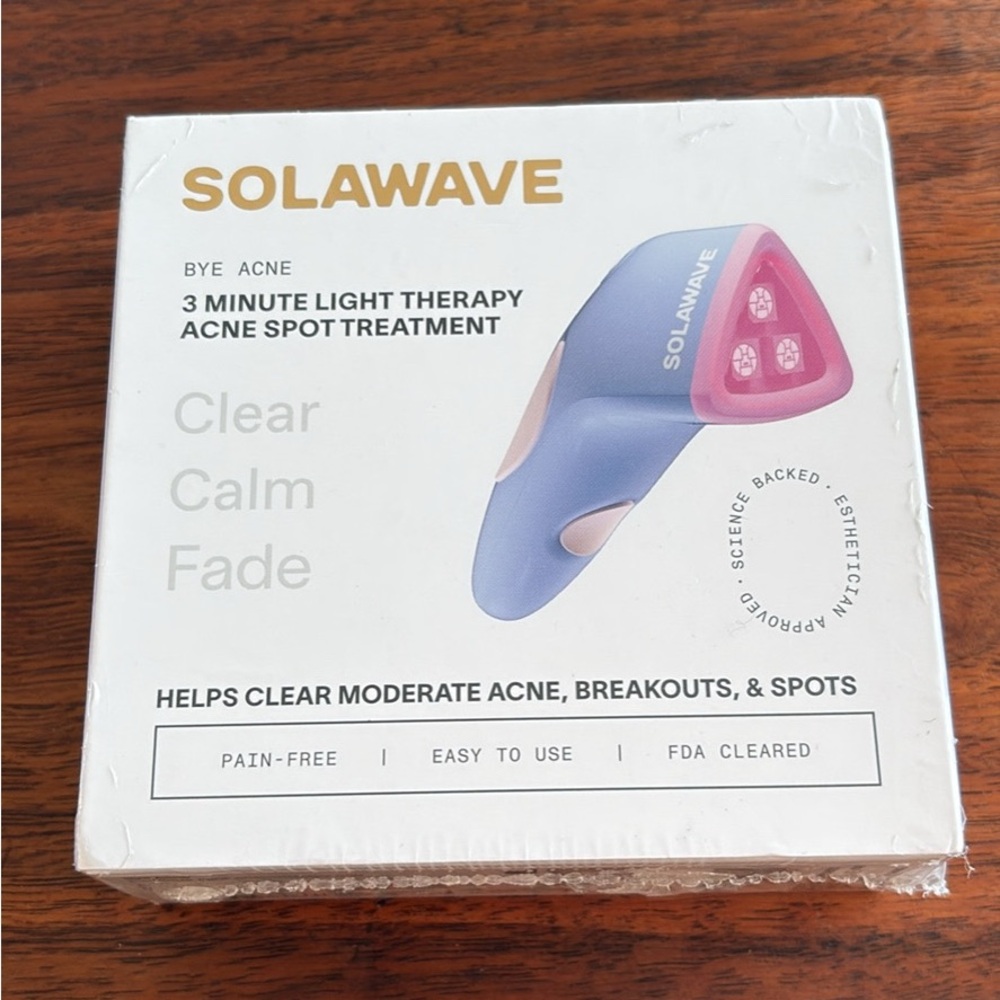 Solawave 3-Minute Light Therapy Acne Spot Treatment